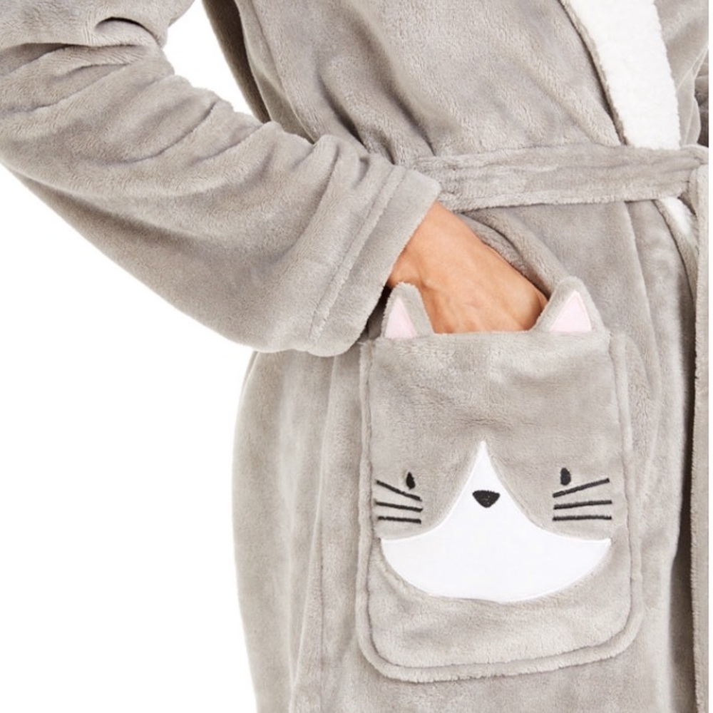 Last one! Faux firm trimmed short cat robe - Picture 11 of 11